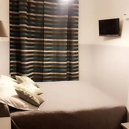 Hostellerie De La Crémaillère 2* Carnoux-en-Provence