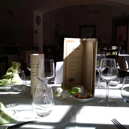 Hotel Hostellerie De La Crémaillère 2*